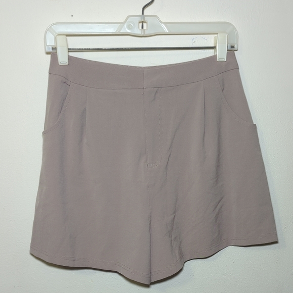 Weissman Tan Long Line Suit Shorts for Dance High Waist Pleated Women's Size M - Picture 1 of 4
